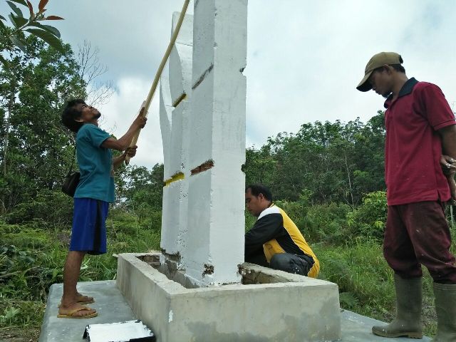 Warga Kampung Olak Semangat Bersihkan Kampung